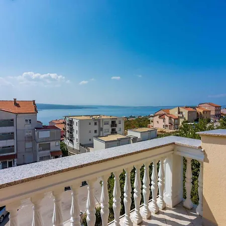 Apartment In 43206 Crikvenica