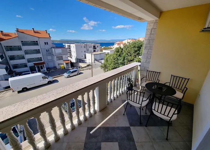 Appartement In 43206 Crikvenica